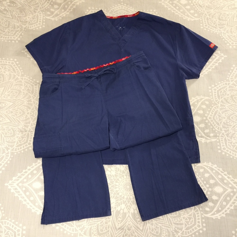 Dickies Navy Colored Scrub Set